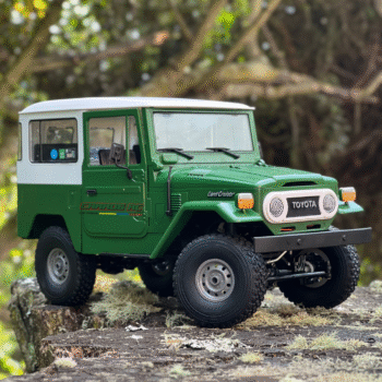 TOYOTA FJ40 A RC 4X4 REPLICA A ESCALA C34 ROJO (copia)