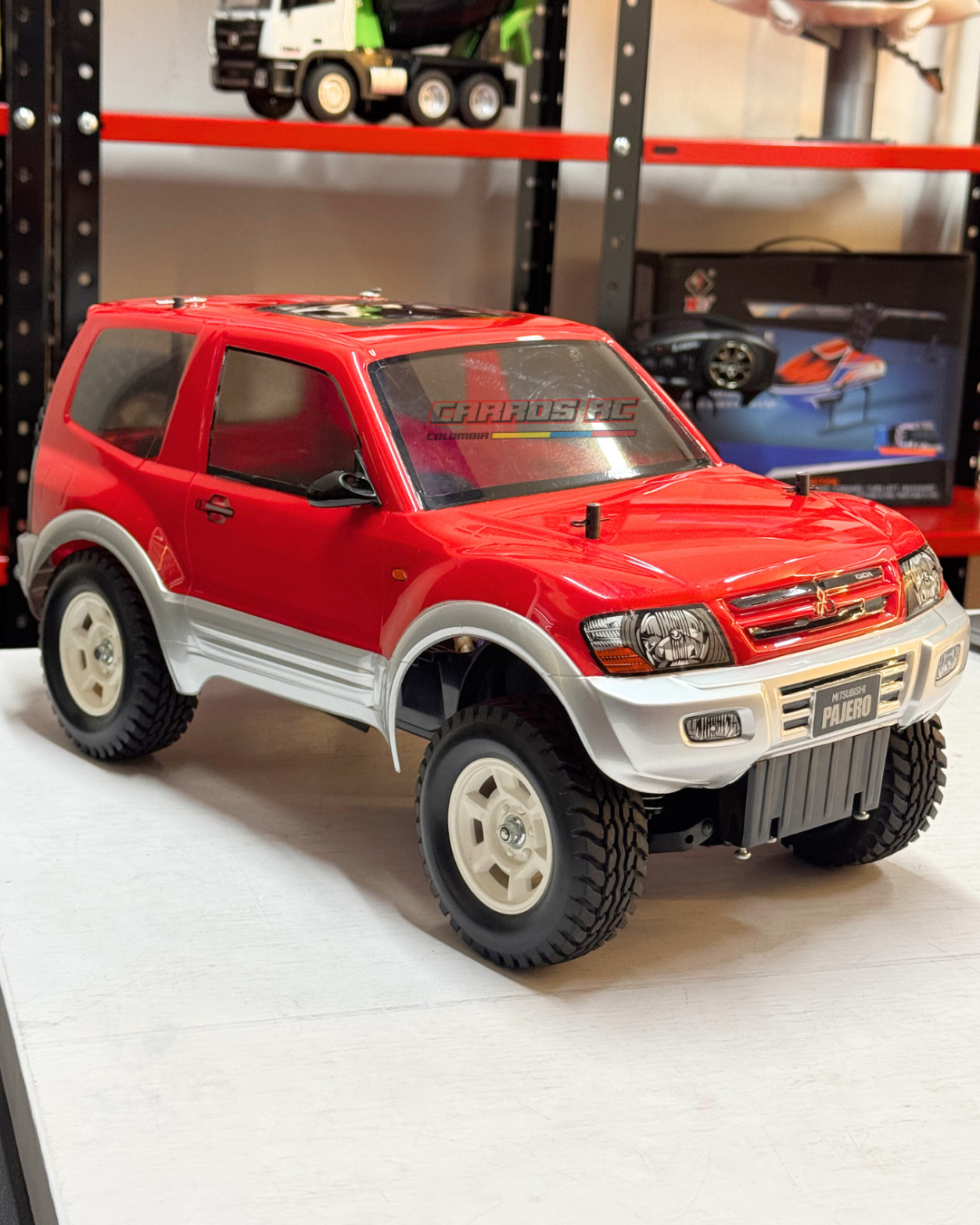 MITSUBISHI MONTERO SPORT TAMIYA 1/10  4X4 CRAWLER PAJERO V6